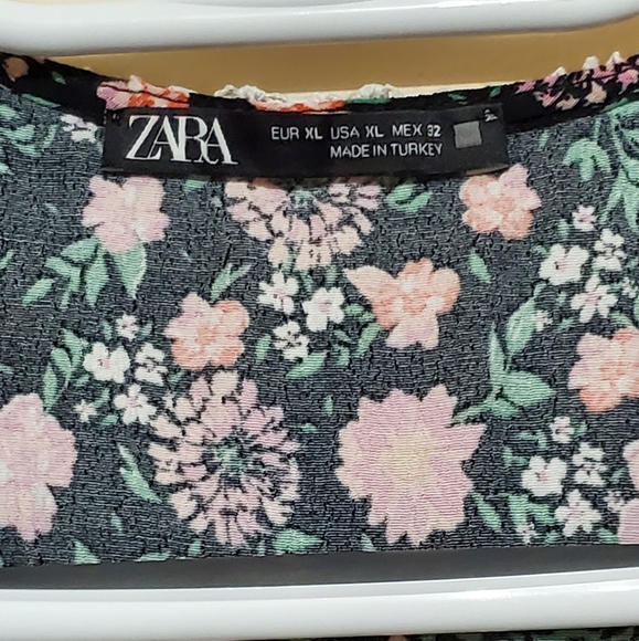 Zara Dress - Picture 4 of 4